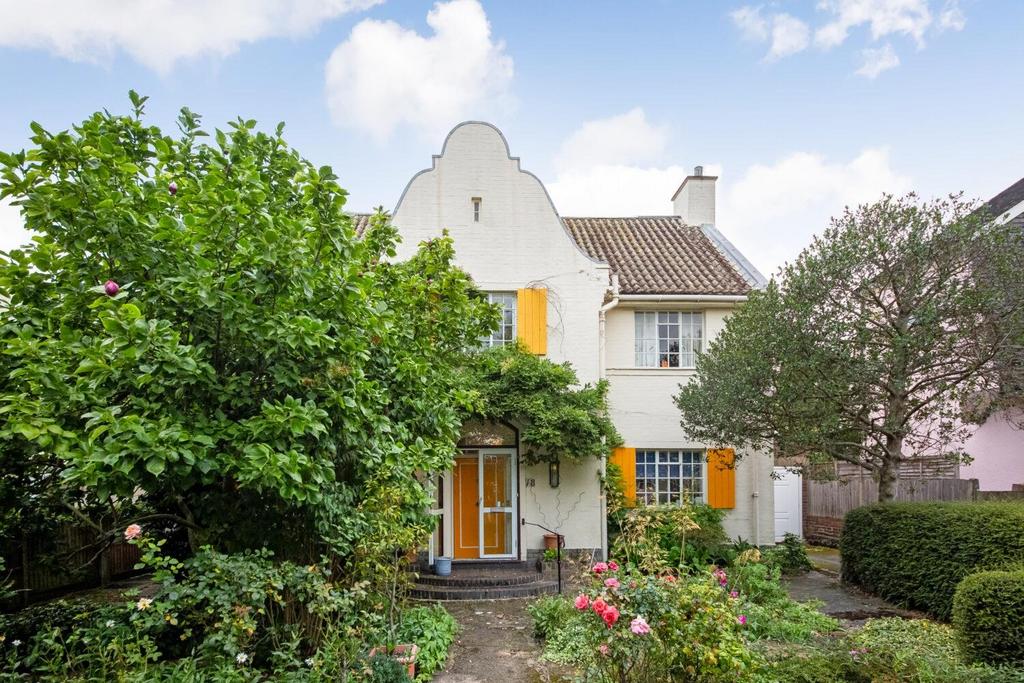 Hall Drive, Sydenham, London, SE26 5 bed house for sale £1,500,000