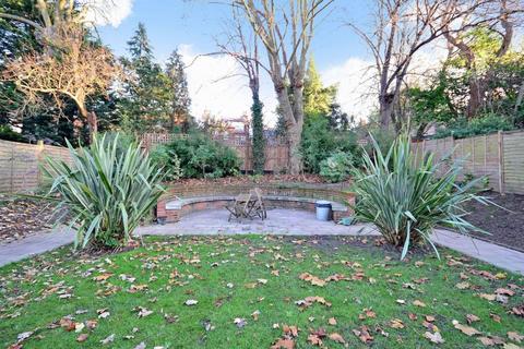 Studio to rent - Finchley Road, Hampstead, London, NW3