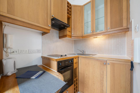 undefined, Finchley Road, Hampstead, London, NW3