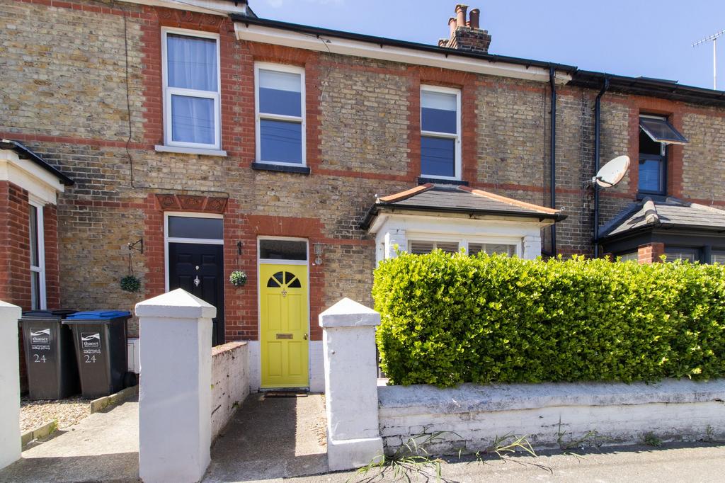Hastings Avenue, Margate, CT9 2 bed terraced house for sale £290,000