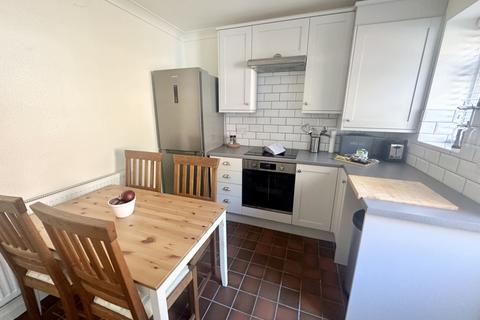 2 bedroom house to rent, The Stade, Folkestone, CT19