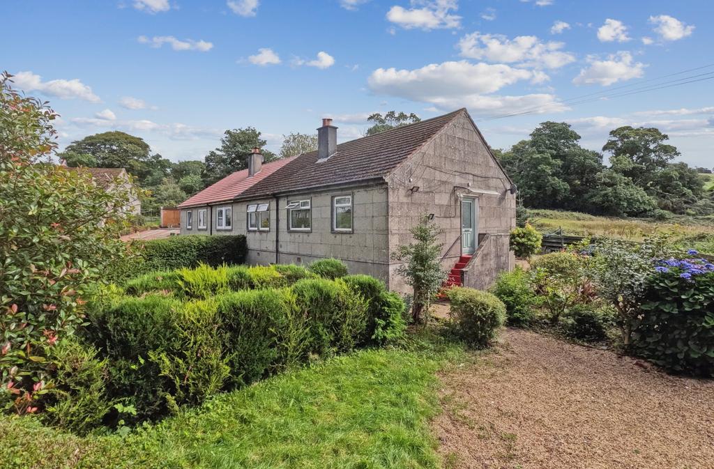 Claddoch Cottages, Cardross, Argyll and Bute, G82 5HG 3 bed semidetached bungalow for sale £