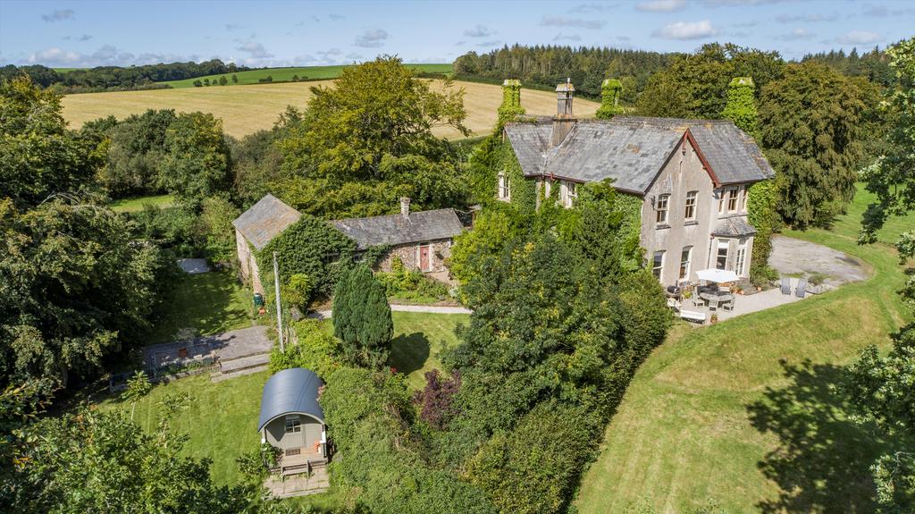 St. GilesontheHeath, Devon, PL15 5 bed detached house for sale £