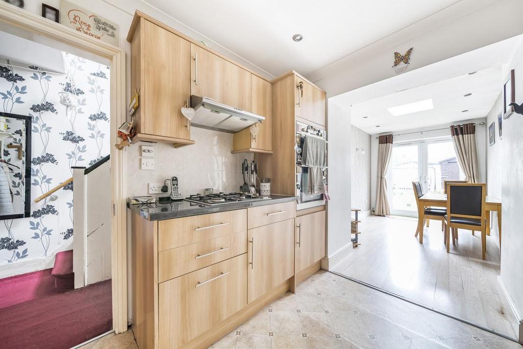 Waite Davies Road, Lee 3 bed terraced house for sale £499,950