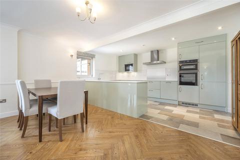 2 bedroom flat to rent, Langbourne Place, London