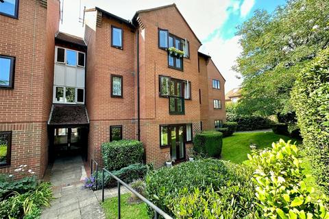 1 bedroom apartment for sale, London Road, Uckfield, East Sussex, TN22