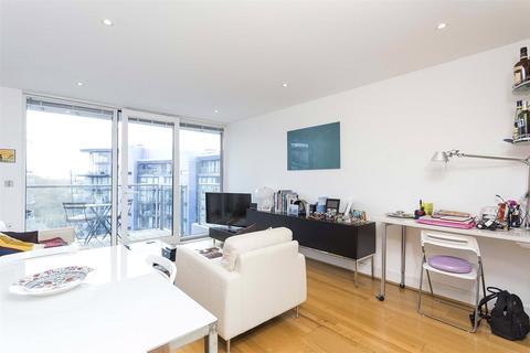 1 bedroom apartment to rent, Howard Building, 368 Queenstown Road, London, SW11