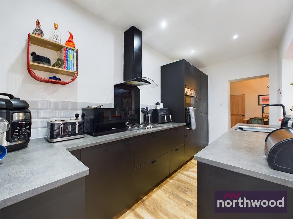 Bradwall Road, Sandbach, CW11 2 bed semidetached house for sale £250,000