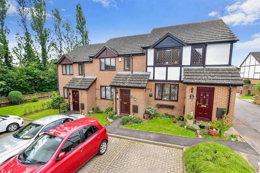 Sturry Hill, Sturry, Canterbury, Kent 2 bed terraced house for sale £