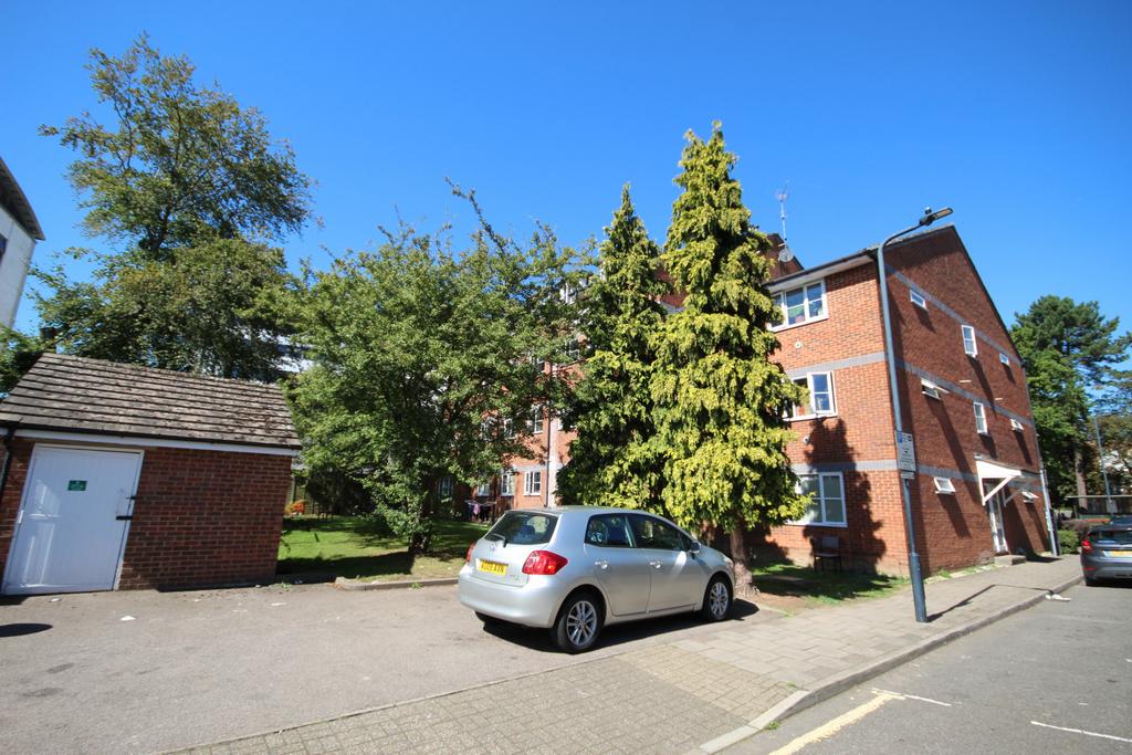 Lowry Lodge, Harrow Road, Wembley... Studio £205,000