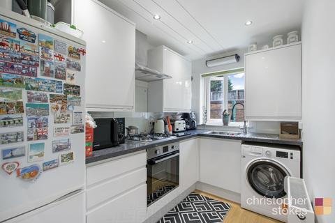 1 bedroom apartment for sale, Hyde Court, Parkside, Waltham Cross, EN8