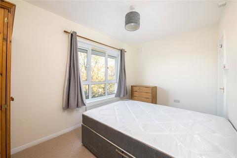 3 bedroom apartment to rent, Cedars Road, SW4
