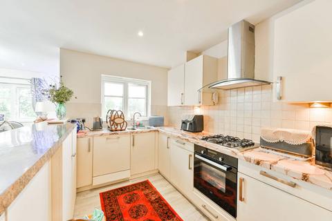 Elm Park Road, Pinner, HA5