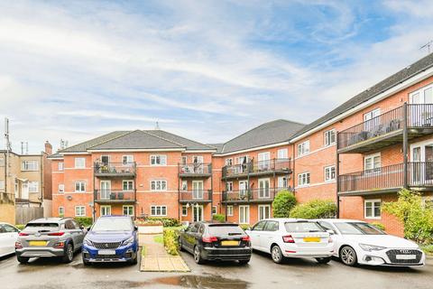 Elm Park Road, Pinner, HA5