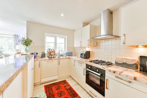 Elm Park Road, Pinner, HA5