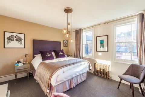 3 bedroom terraced house for sale - Virginia Road, Shoreditch, London, E2