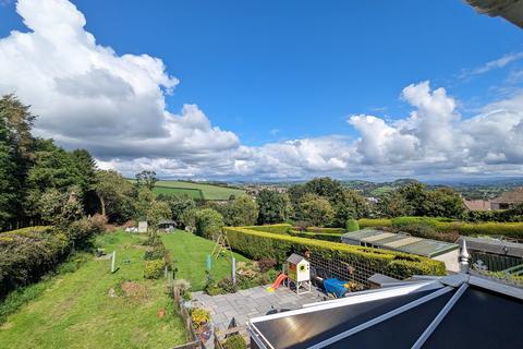 2 bedroom semi-detached house for sale, Maes Llewelyn, Carmarthen, Carmarthenshire.