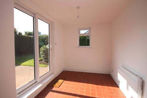 8 Ashdown Road, Ollerton, Knutsford, WA16 8RT