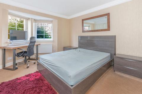 2 bedroom flat to rent, Caledonian Crescent, Dalry, Edinburgh, EH11