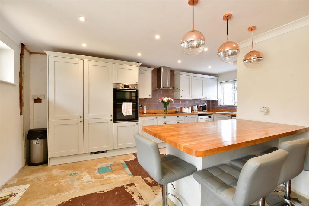 Kitchen/Dining Area