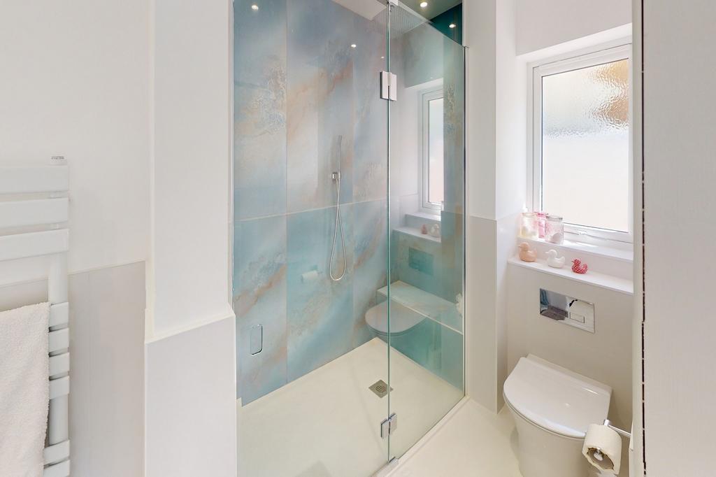 En suite shower room