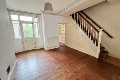 70 Cecil Road, Northampton, NN2 6PQ