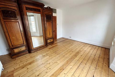 70 Cecil Road, Northampton, NN2 6PQ