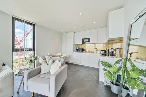 1 bedroom flat for sale, The Waterman, 5 Tidemill Square, Lower Riverside, Greenwich Peninsula, SE10