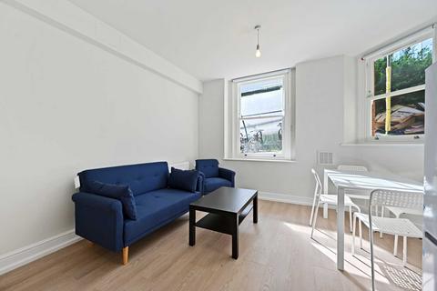 2 bedroom flat to rent, Richmond Way, West Kensington, London W12 8LN