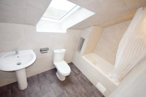 2 bedroom flat to rent, Clifton road SO15