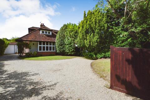 3 bedroom detached house to rent, Faris Lane, Woodham, Addlestone, Surrey, KT15