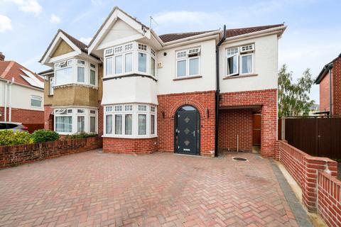 5 bedroom semi-detached house for sale - Pirrie Close, Upper Shirley, Southampton, Hampshire, SO15