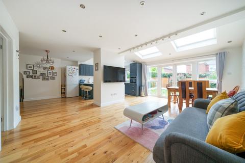 5 bedroom semi-detached house for sale, Pirrie Close, Upper Shirley, Southampton, Hampshire, SO15