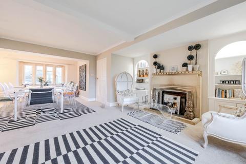 6 bedroom detached house to rent, Chapel Street, Moreton In Marsh