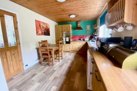 6 Tweenaways, Buckfastleigh, TQ11 0DW