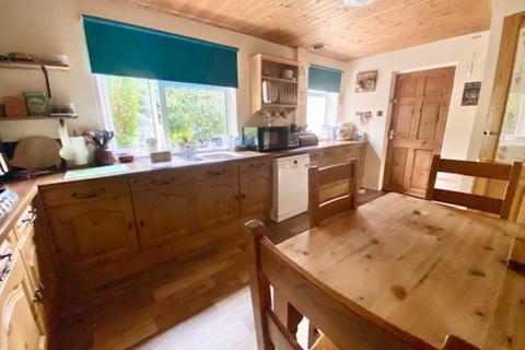 6 Tweenaways, Buckfastleigh, TQ11 0DW