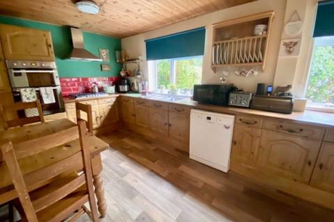 6 Tweenaways, Buckfastleigh, TQ11 0DW