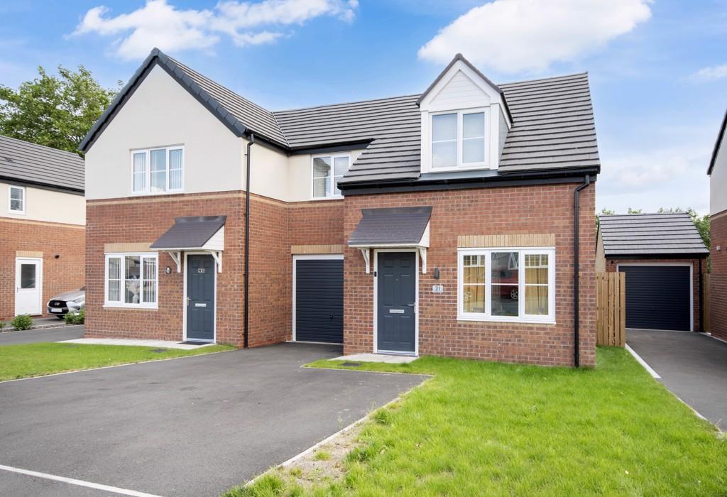 Manor Way, Doncaster, South Yorkshire 3 bed semidetached house for