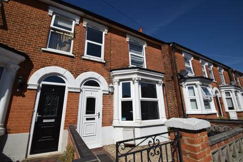 3 bedroom semi-detached house to rent, Faraday Road