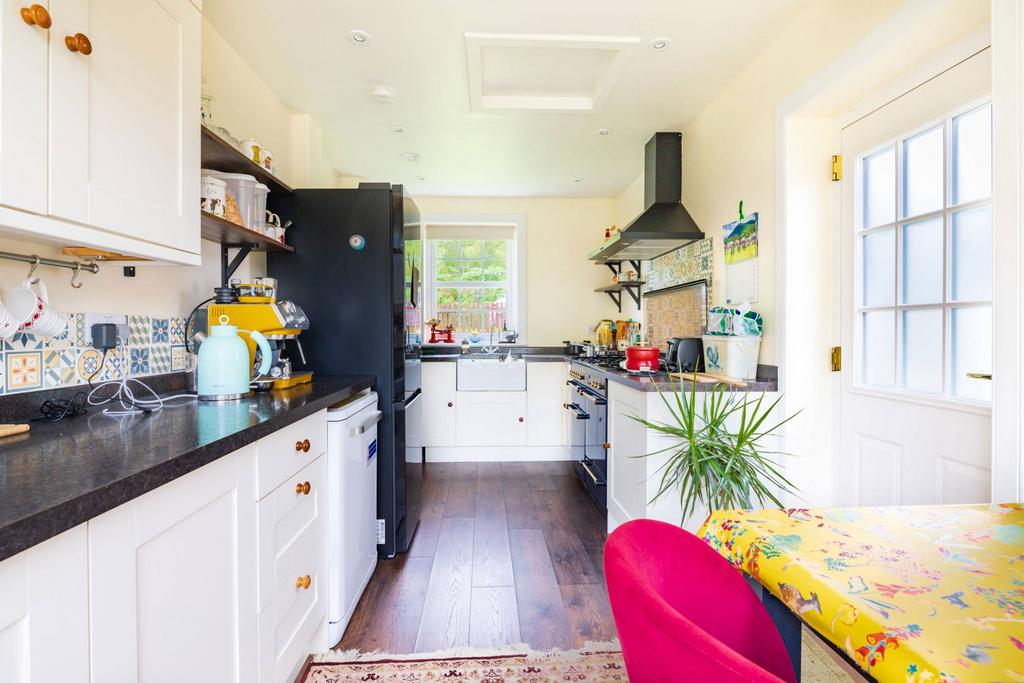 5 Achlorachan, Strathconon, Muir of Ord, IV6 7QQ 2 bed semidetached