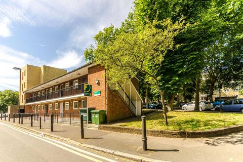 49 Catherall Road, London, N5 2LE