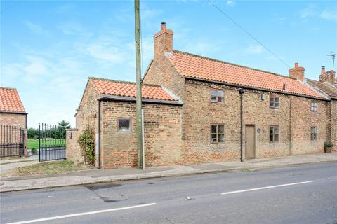 4 bedroom end of terrace house for sale, Sandhutton, Thirsk, North Yorkshire