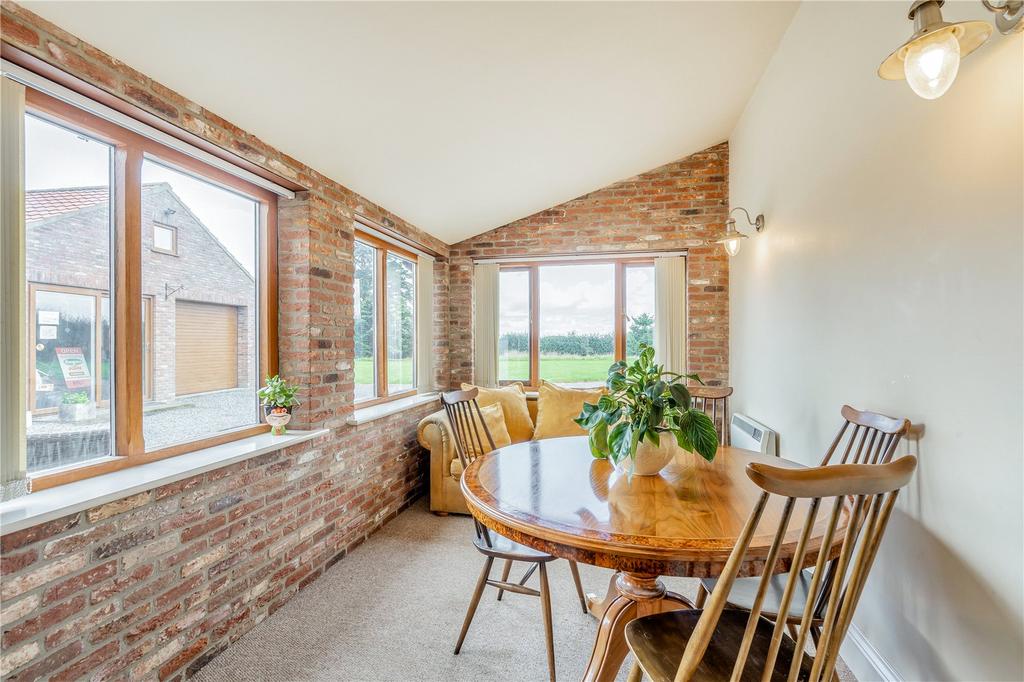 Breakfast Room
