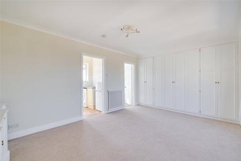 Studio to rent, St. Leonards Road, London, SW14