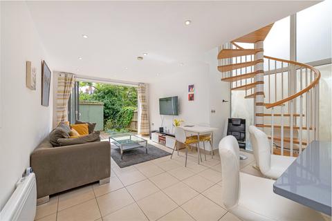 1a, Rushleigh, 32 Thurleigh Road, London, SW12 8UE