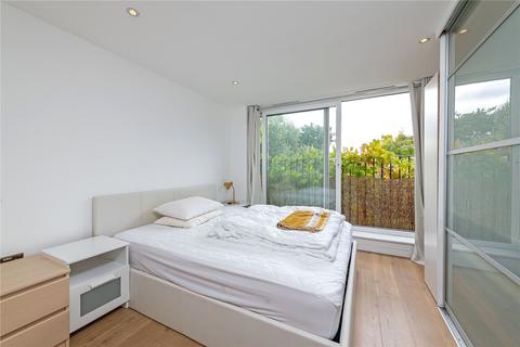 1a, Rushleigh, 32 Thurleigh Road, London, SW12 8UE