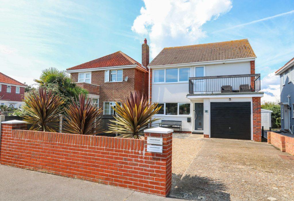Culver Drive, Hayling Island 3 bed detached house for sale £550,000