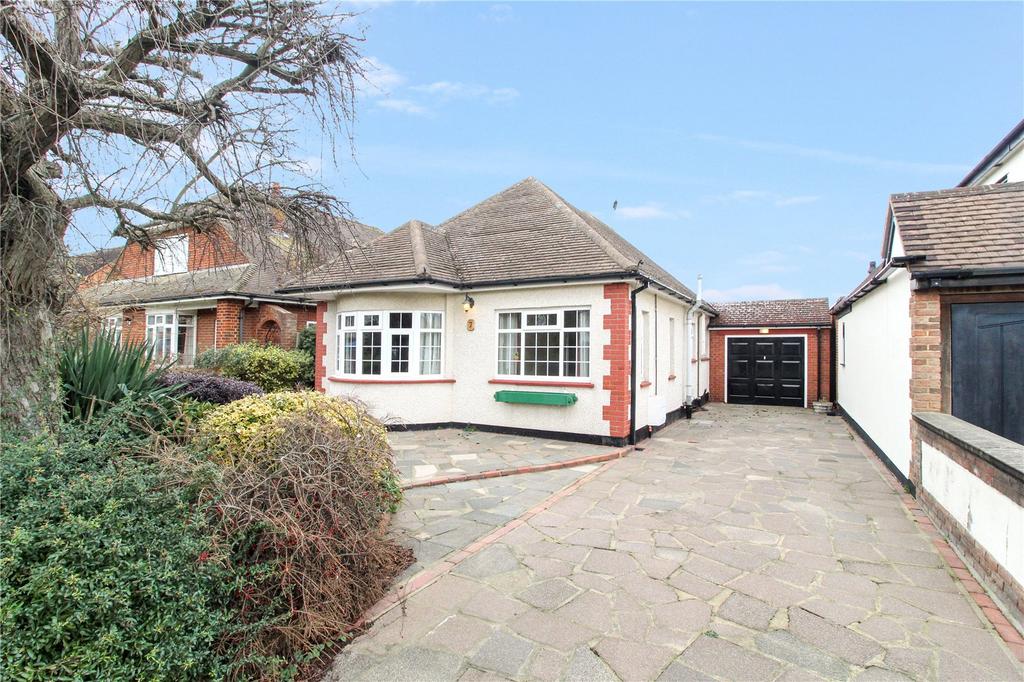 Broadlawn, LeighonSea, Essex, SS9 3 bed bungalow for sale £660,000