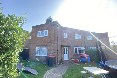 East Avenue, Donnington, TF2