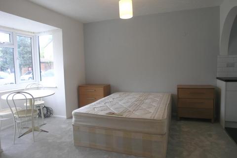 Studio to rent, Curie Gardens, Pasteur Close, London, NW9